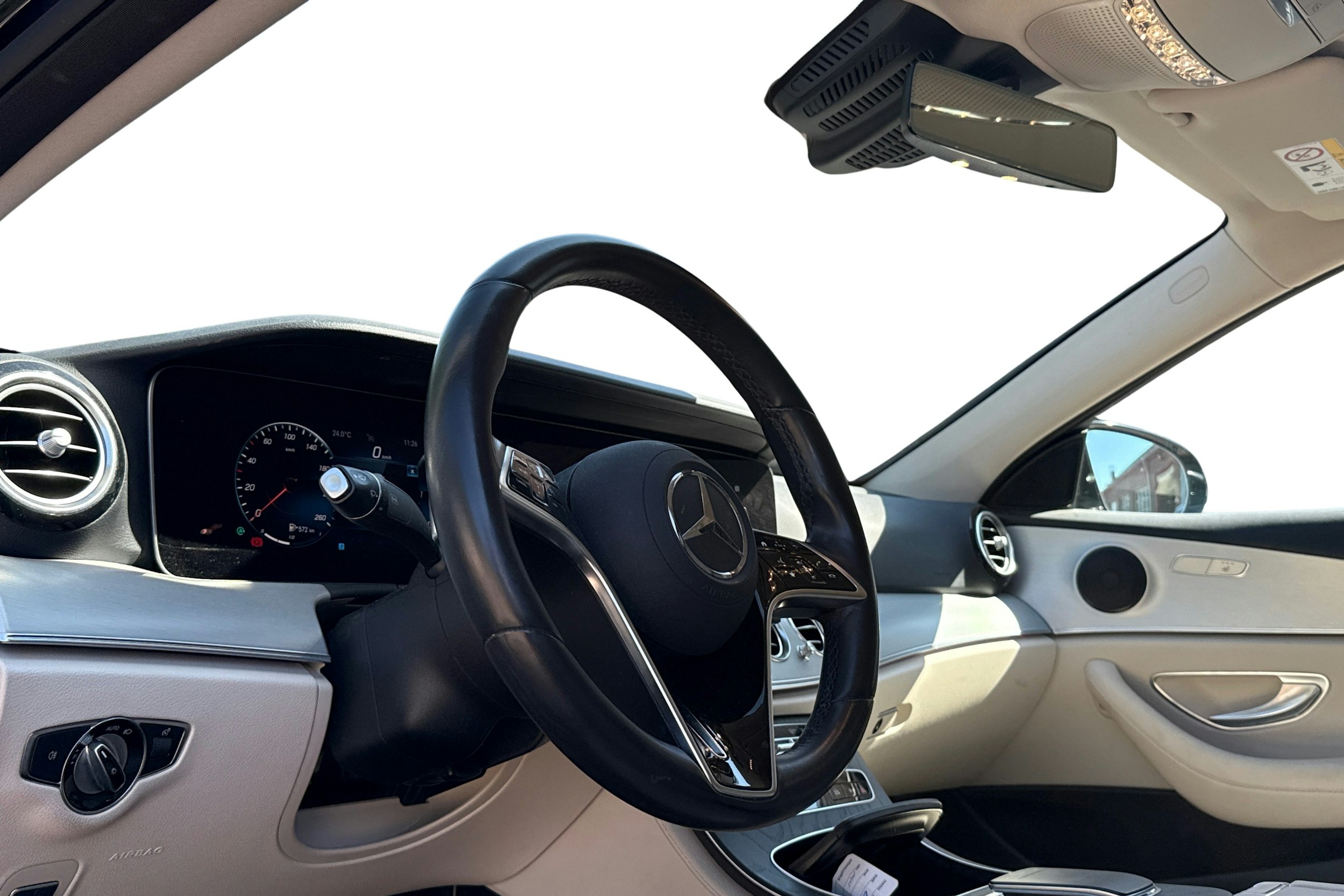 musta Mercedes-Benz E 2021 kuva 6.