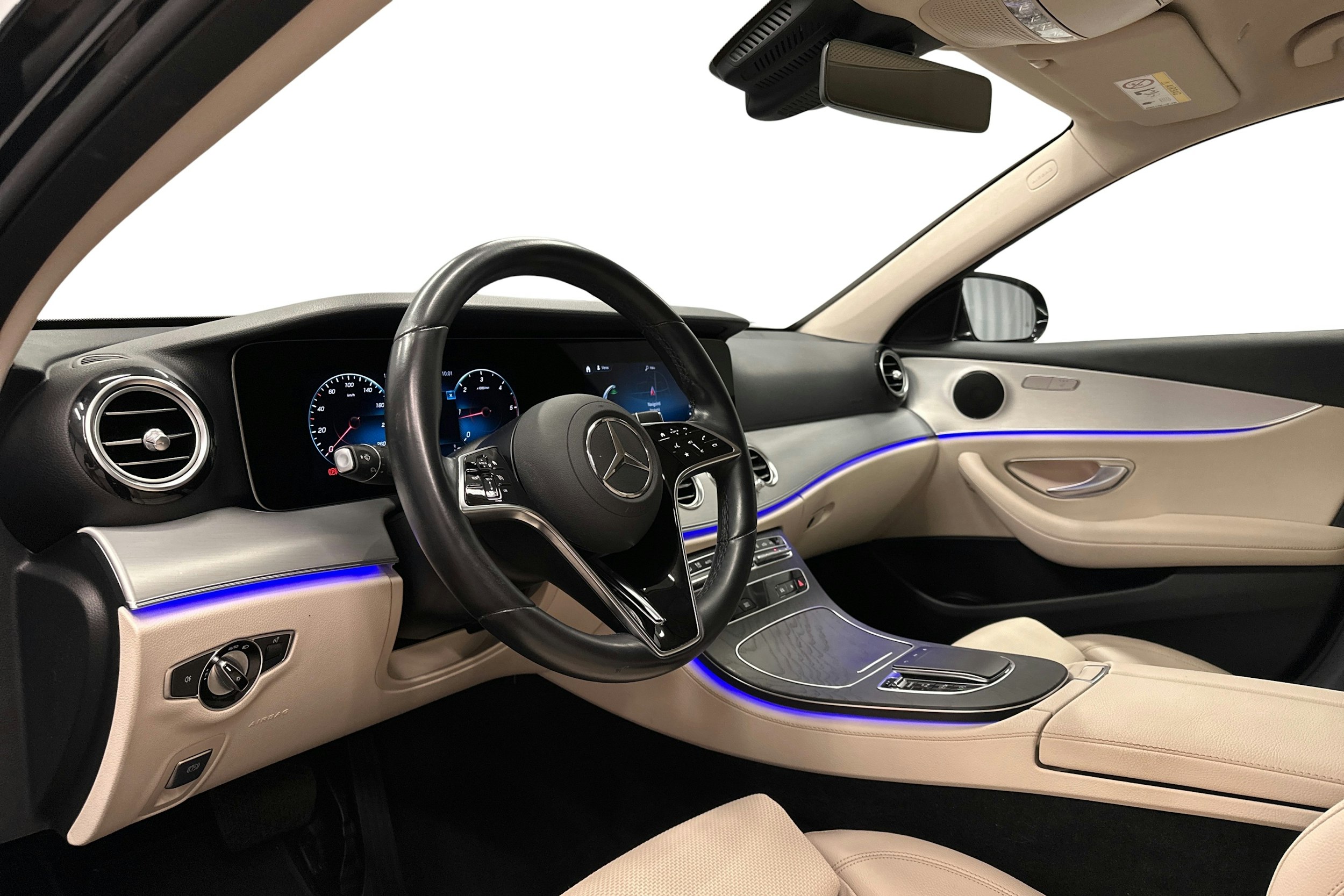 musta Mercedes-Benz E 2021 kuva 10.