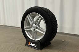 musta Mercedes-Benz E 2021 kuva 16.
