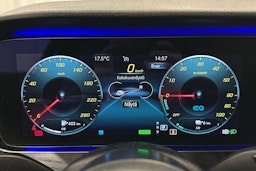 musta Mercedes-Benz E 2021 kuva 17.