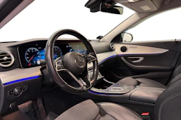 Valkoinen Mercedes-Benz E 2021 kuva 6.