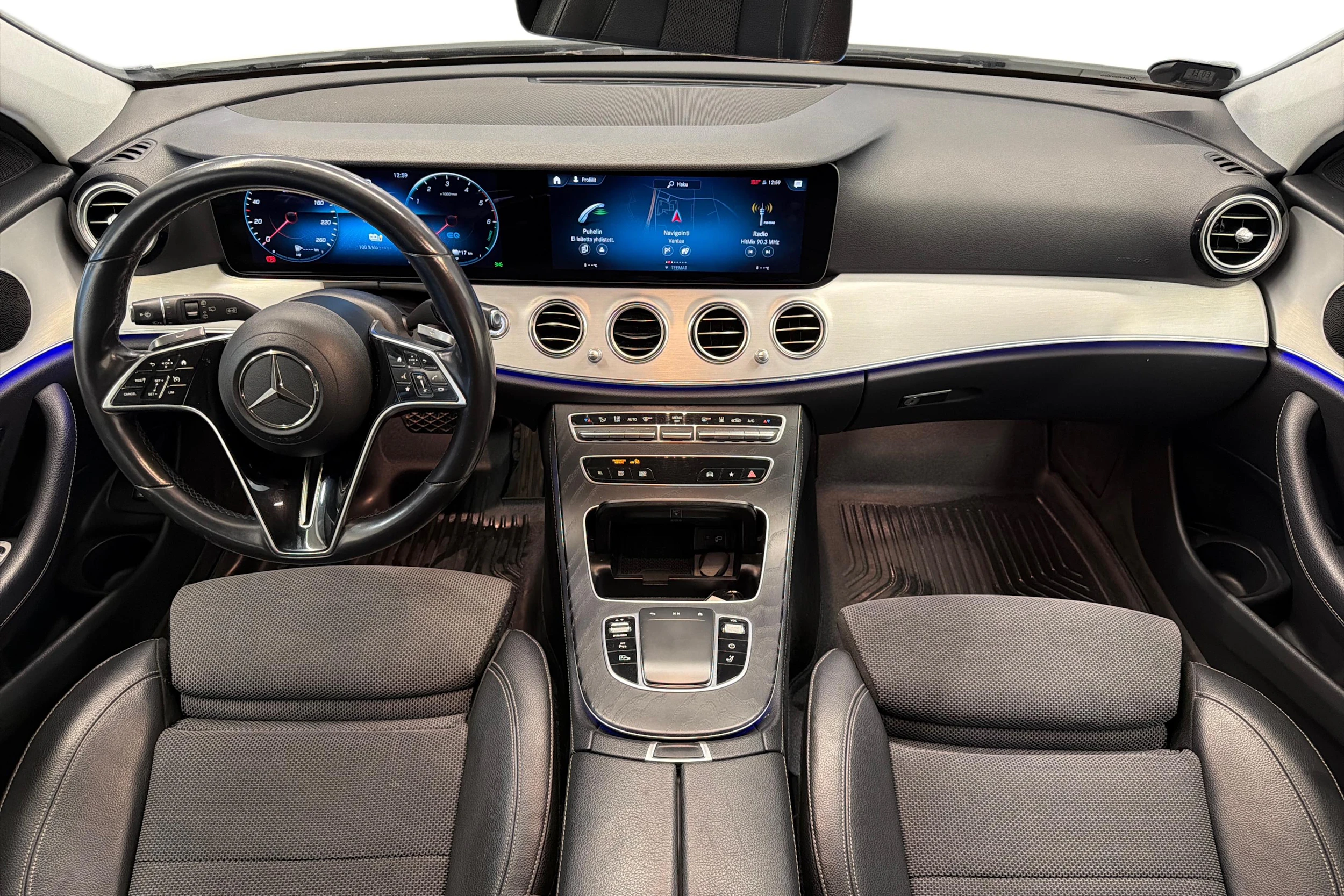 Valkoinen Mercedes-Benz E 2021 kuva 7.