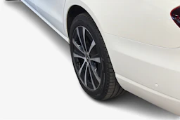 Valkoinen Mercedes-Benz E 2021 kuva 9.
