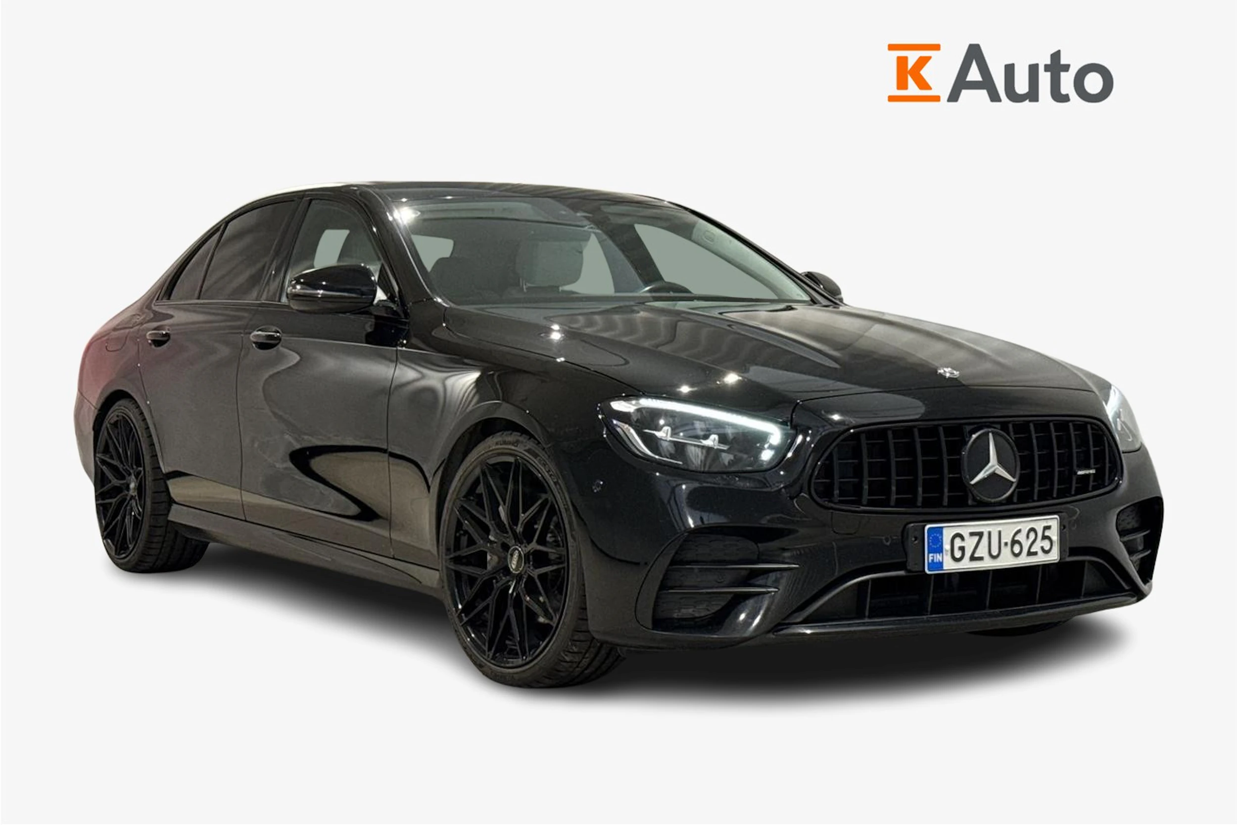 musta Mercedes-Benz E 2021 kuva 1.