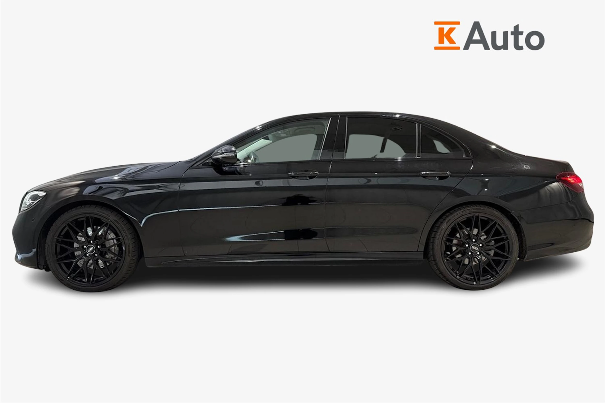musta Mercedes-Benz E 2021 kuva 5.