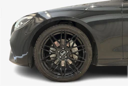musta Mercedes-Benz E 2021 kuva 9.