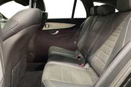 musta Mercedes-Benz E 2021 kuva 10.