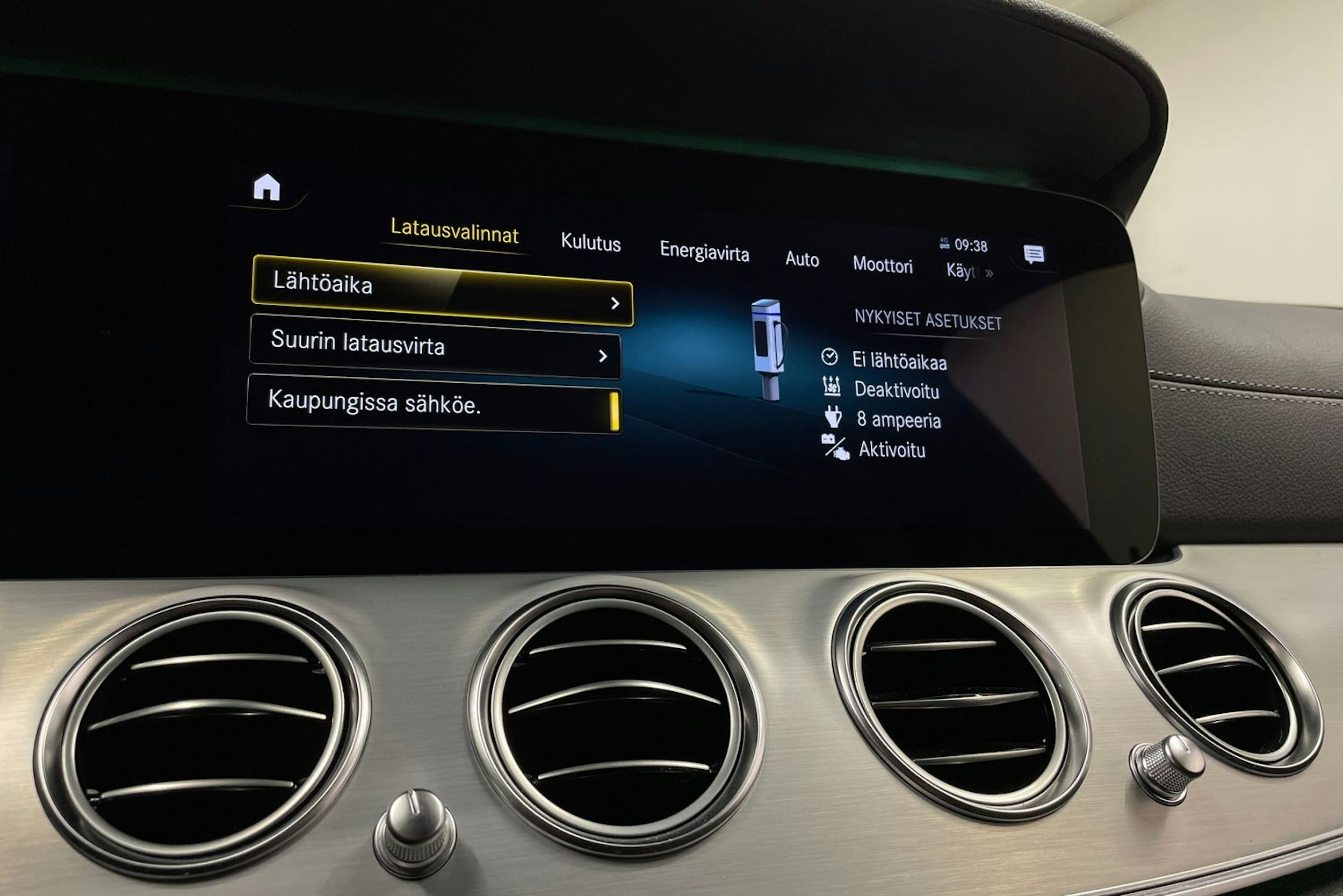 musta Mercedes-Benz E 2021 kuva 20.