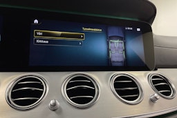 musta Mercedes-Benz E 2021 kuva 21.