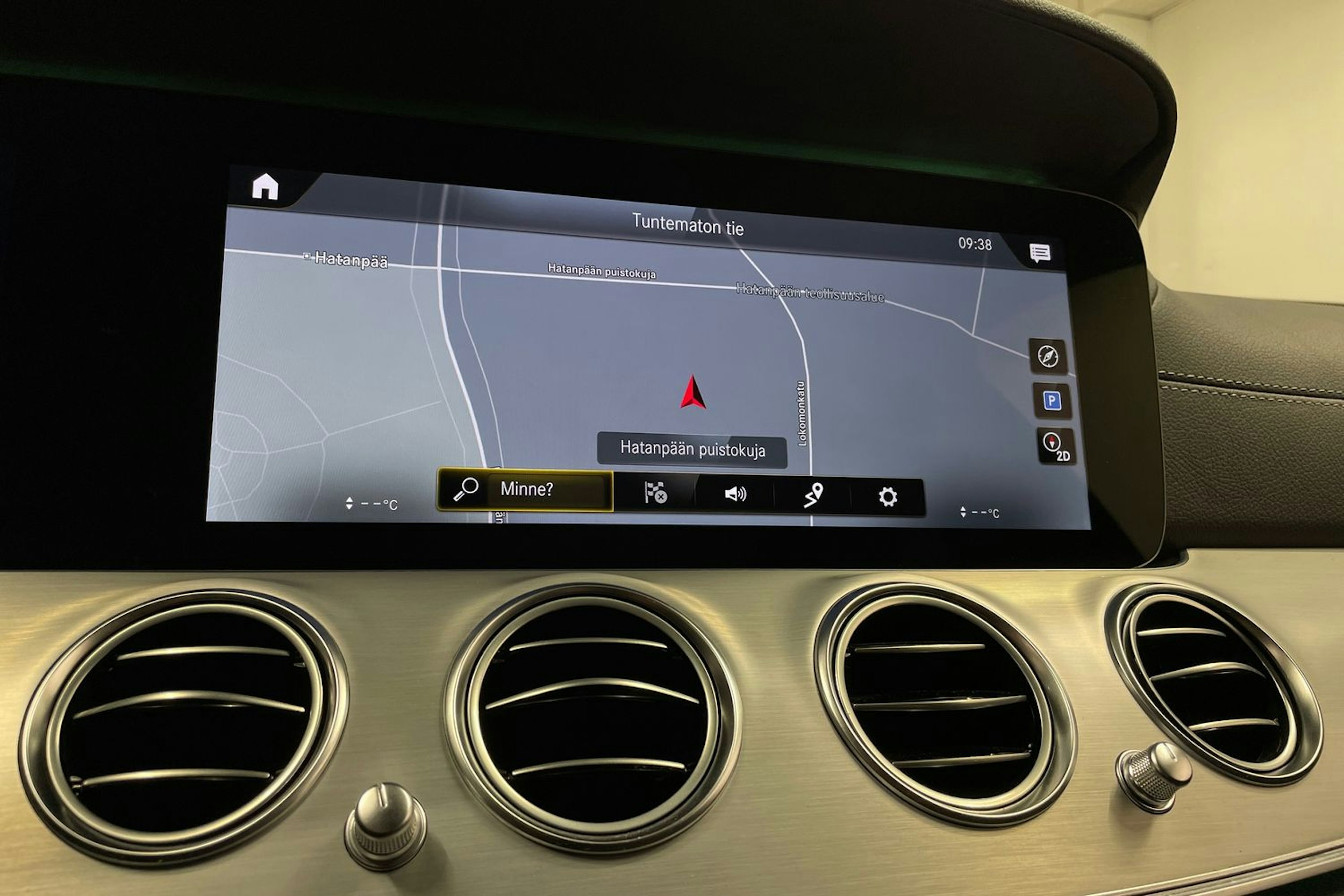 musta Mercedes-Benz E 2021 kuva 22.