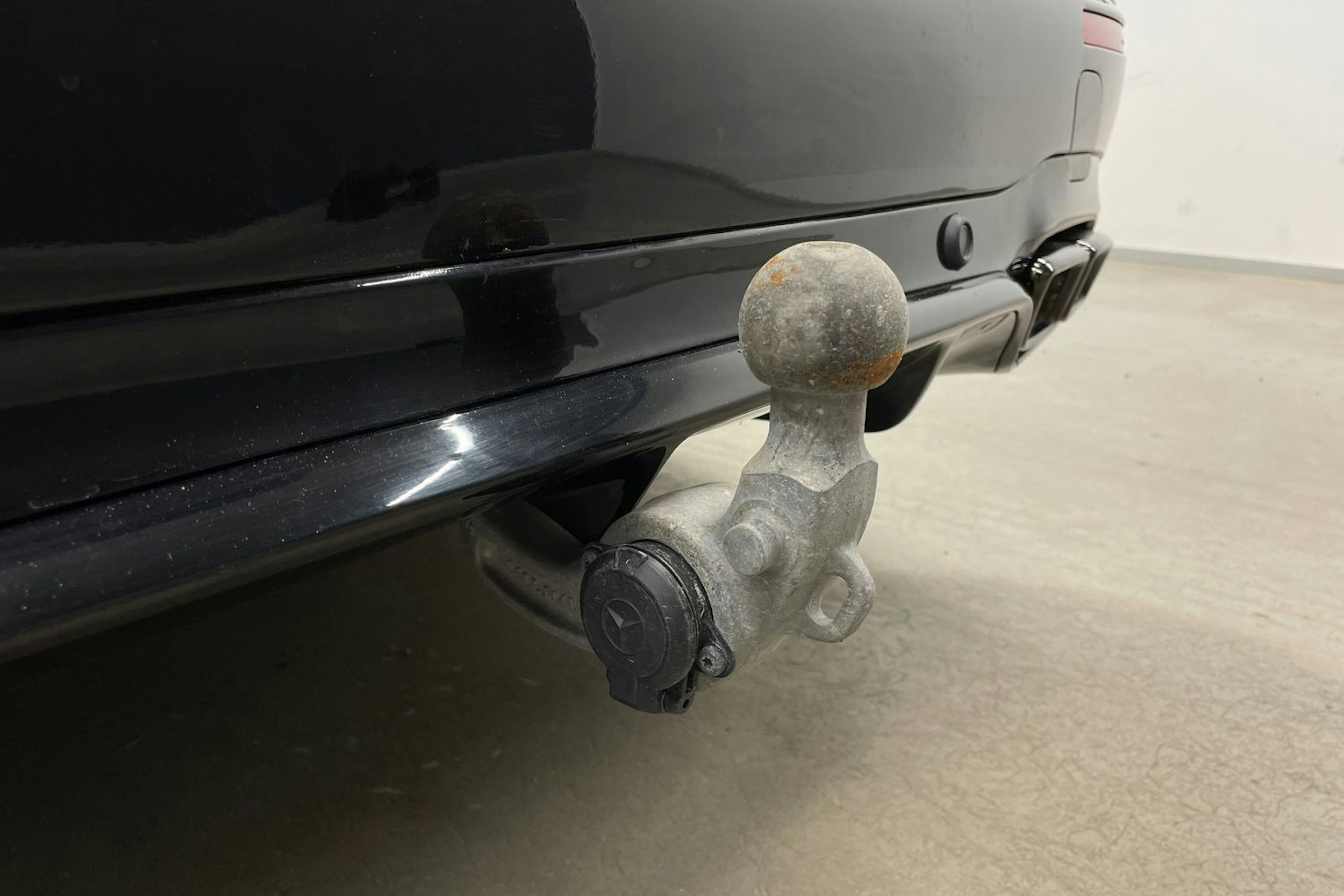 musta Mercedes-Benz E 2021 kuva 33.