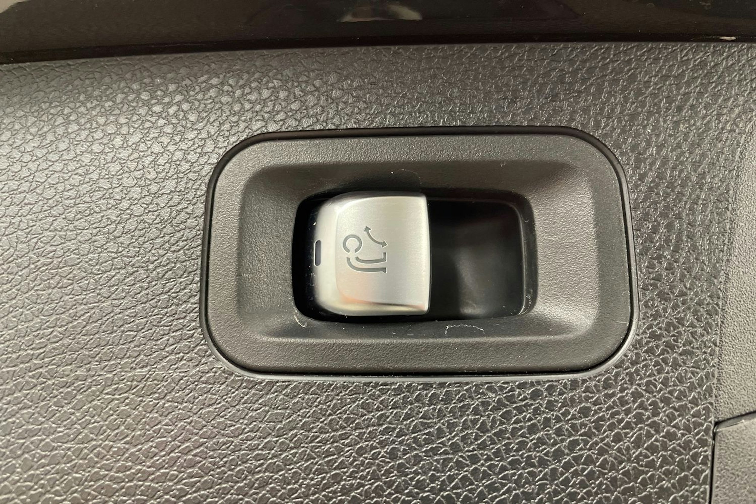 musta Mercedes-Benz E 2021 kuva 34.