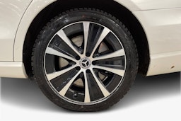 valkoinen Mercedes-Benz E 2021 kuva 11.