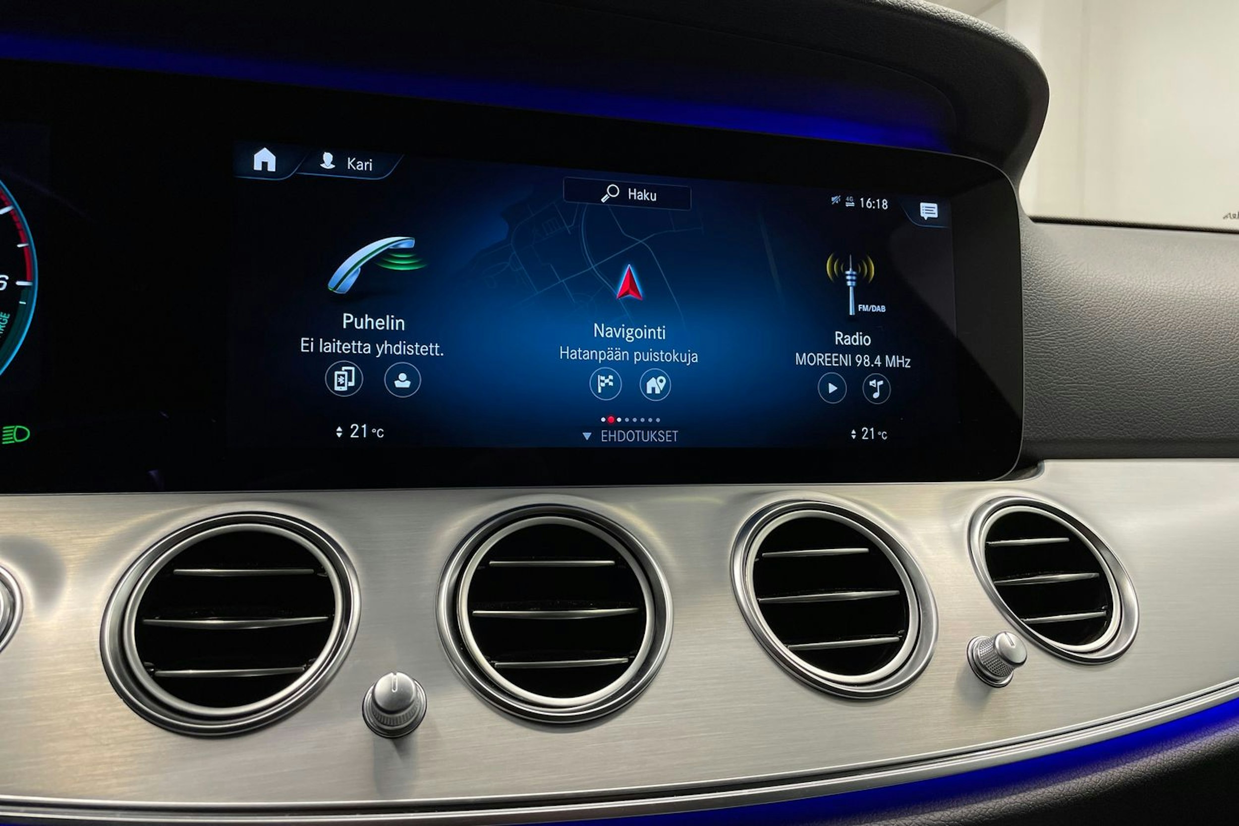 valkoinen Mercedes-Benz E 2021 kuva 16.