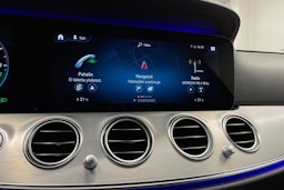 valkoinen Mercedes-Benz E 2021 kuva 16.