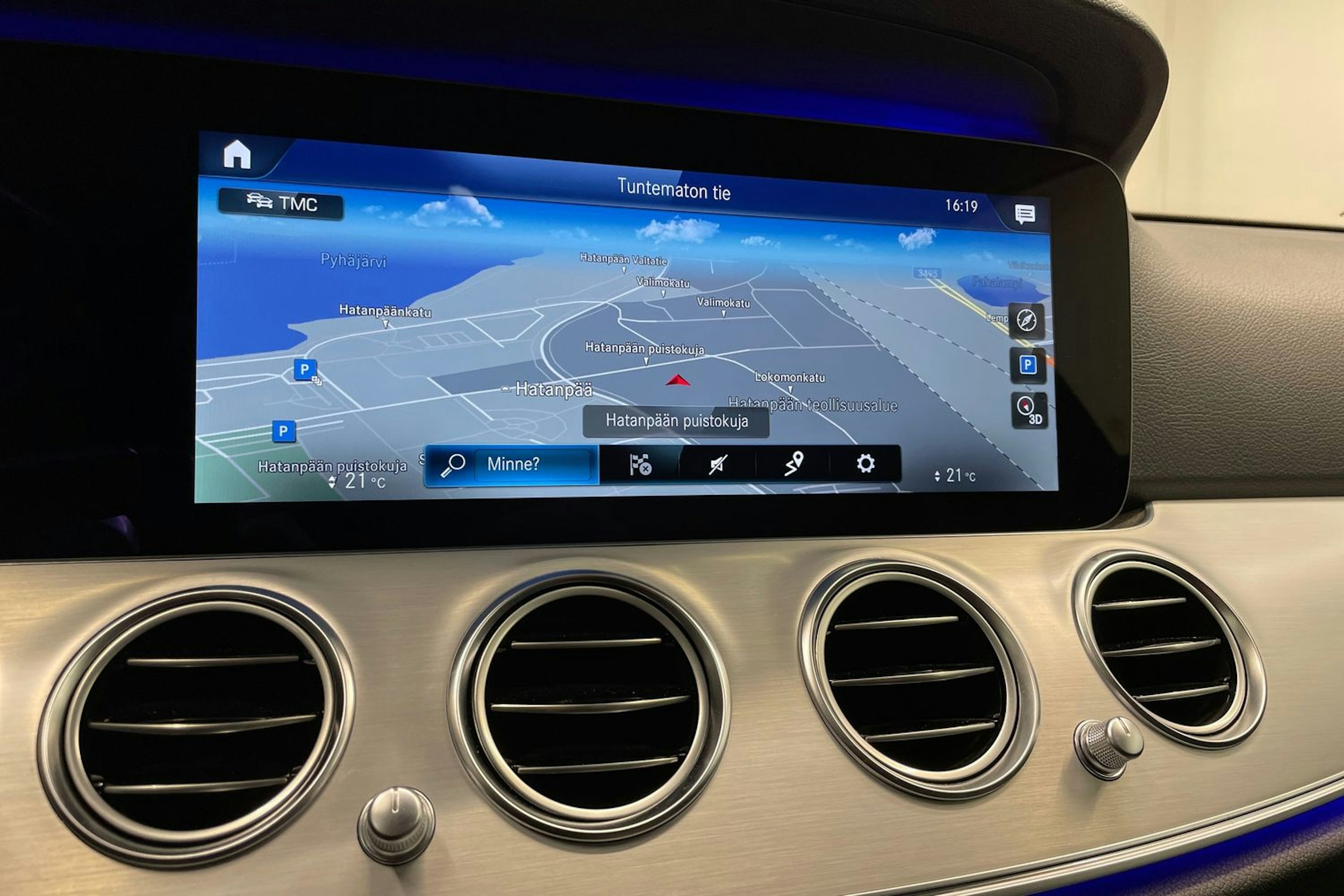 valkoinen Mercedes-Benz E 2021 kuva 22.