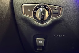 valkoinen Mercedes-Benz E 2021 kuva 25.