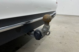 valkoinen Mercedes-Benz E 2021 kuva 33.