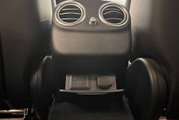 valkoinen Mercedes-Benz E 2021 kuva 19.