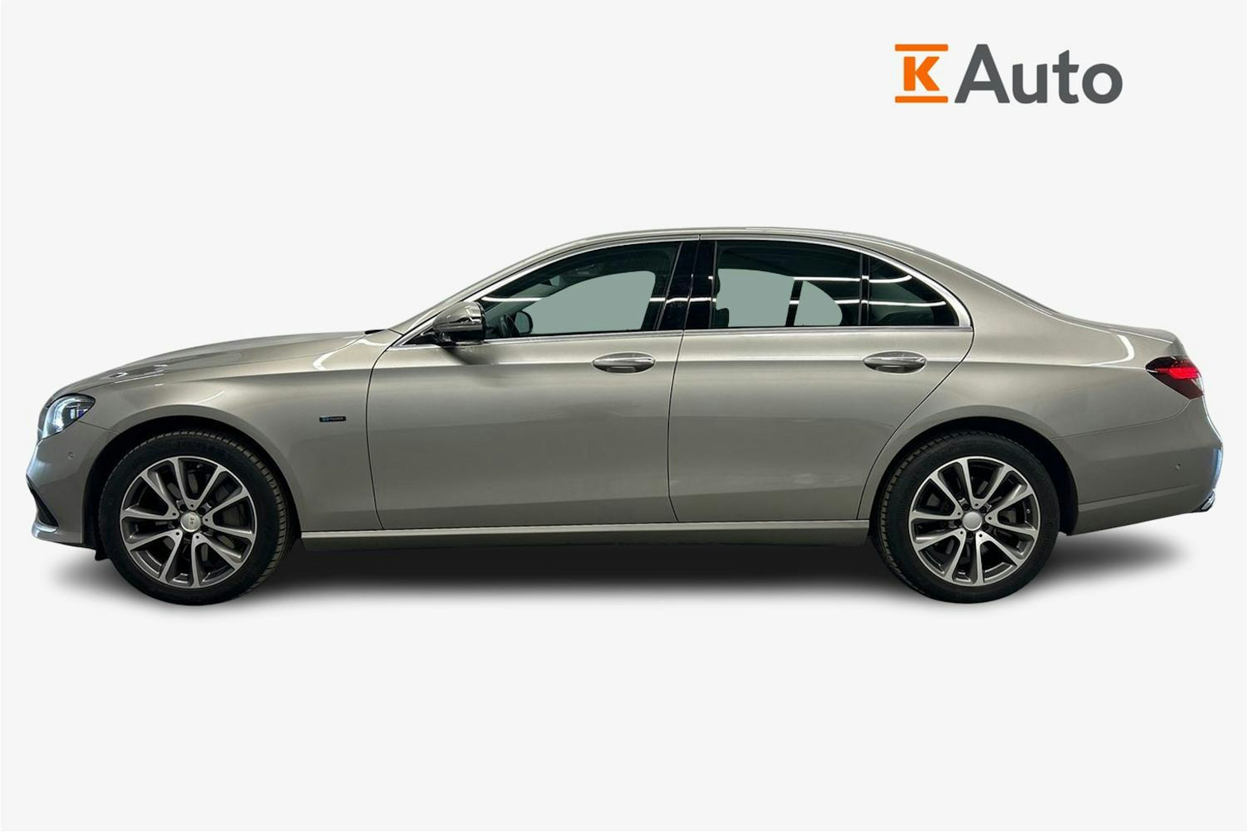 hopea Mercedes-Benz E 2021 kuva 6.