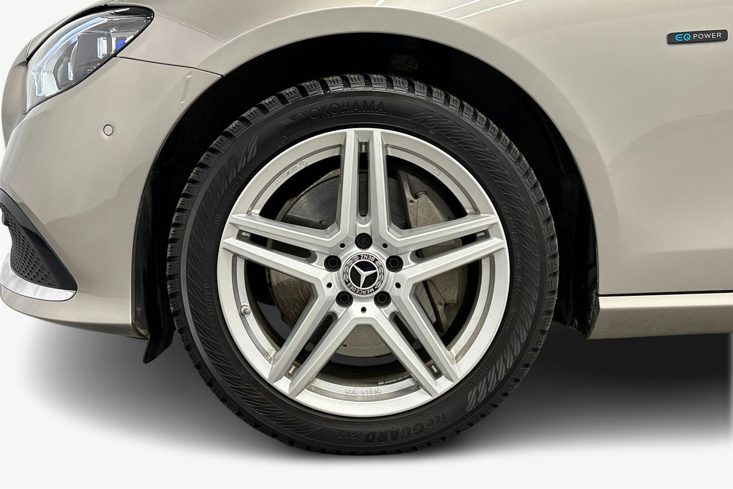 hopea Mercedes-Benz E 2021 kuva 12.