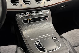 hopea Mercedes-Benz E 2021 kuva 29.