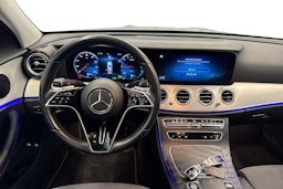 musta Mercedes-Benz E 2021 kuva 9.