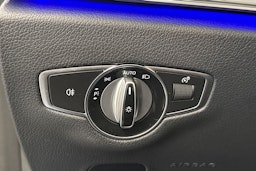 musta Mercedes-Benz E 2021 kuva 16.