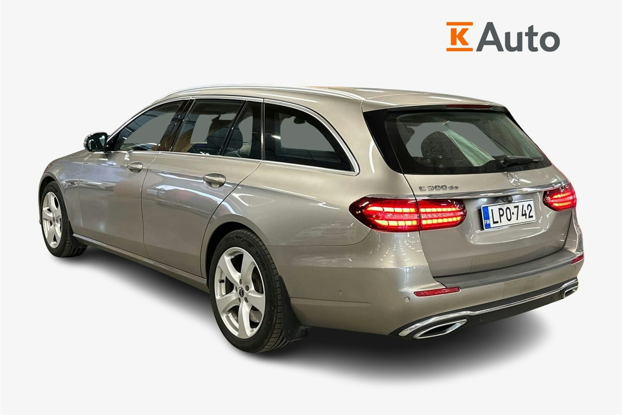 met. harmaa Mercedes-Benz E 2021 kuva 2.