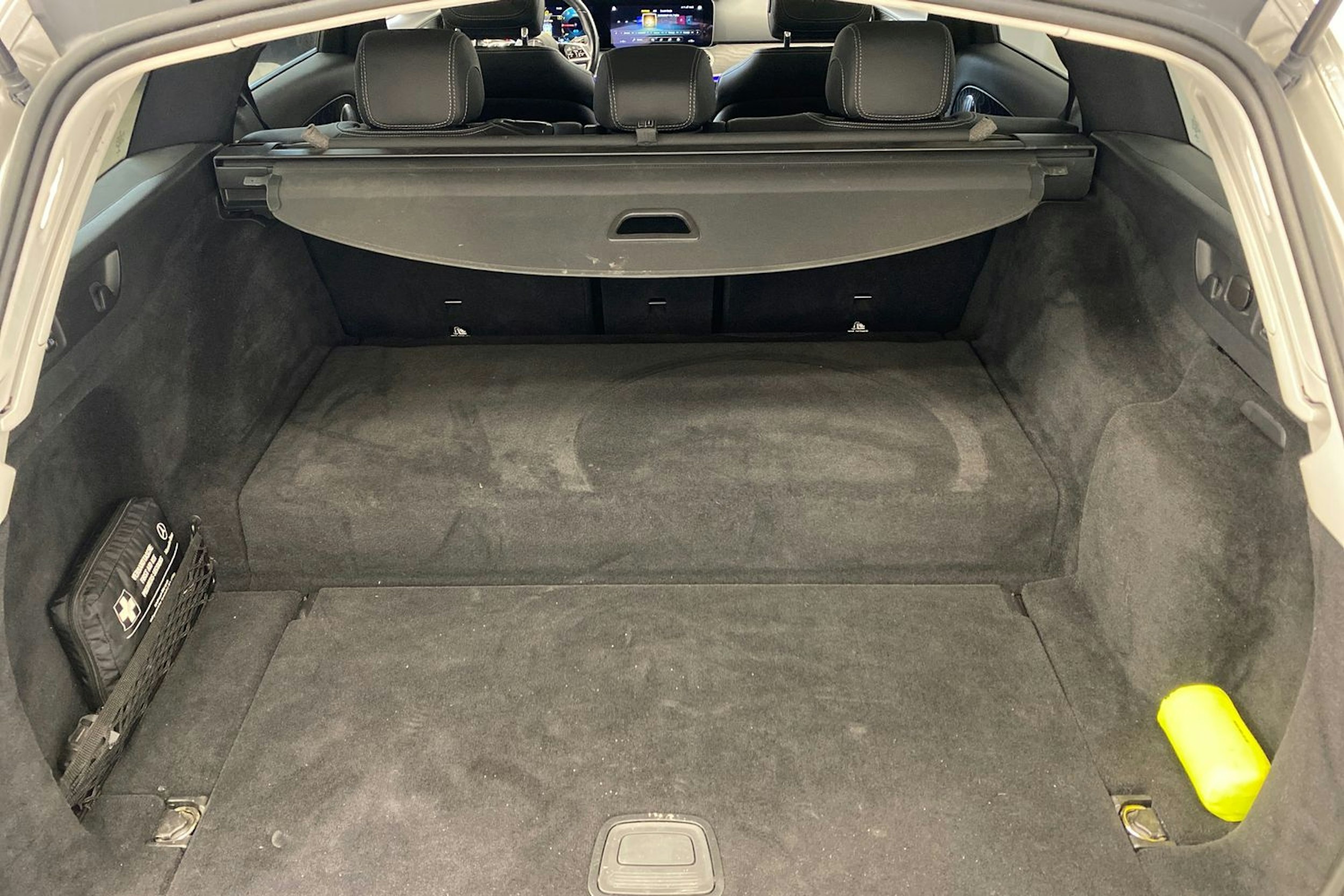 met. harmaa Mercedes-Benz E 2021 kuva 16.