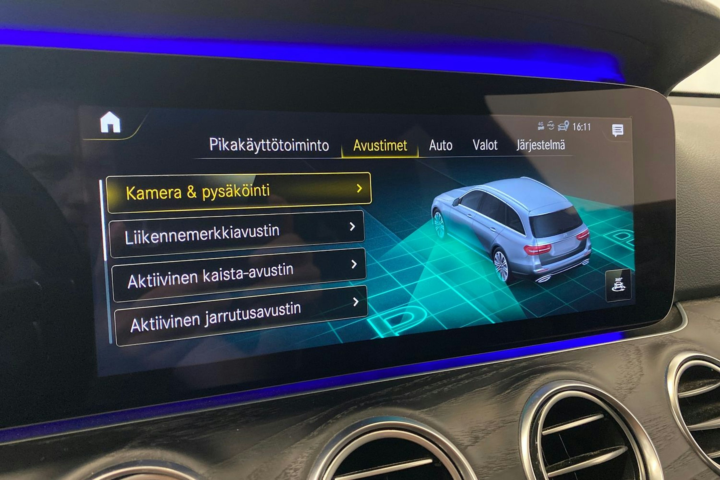 met. harmaa Mercedes-Benz E 2021 kuva 28.