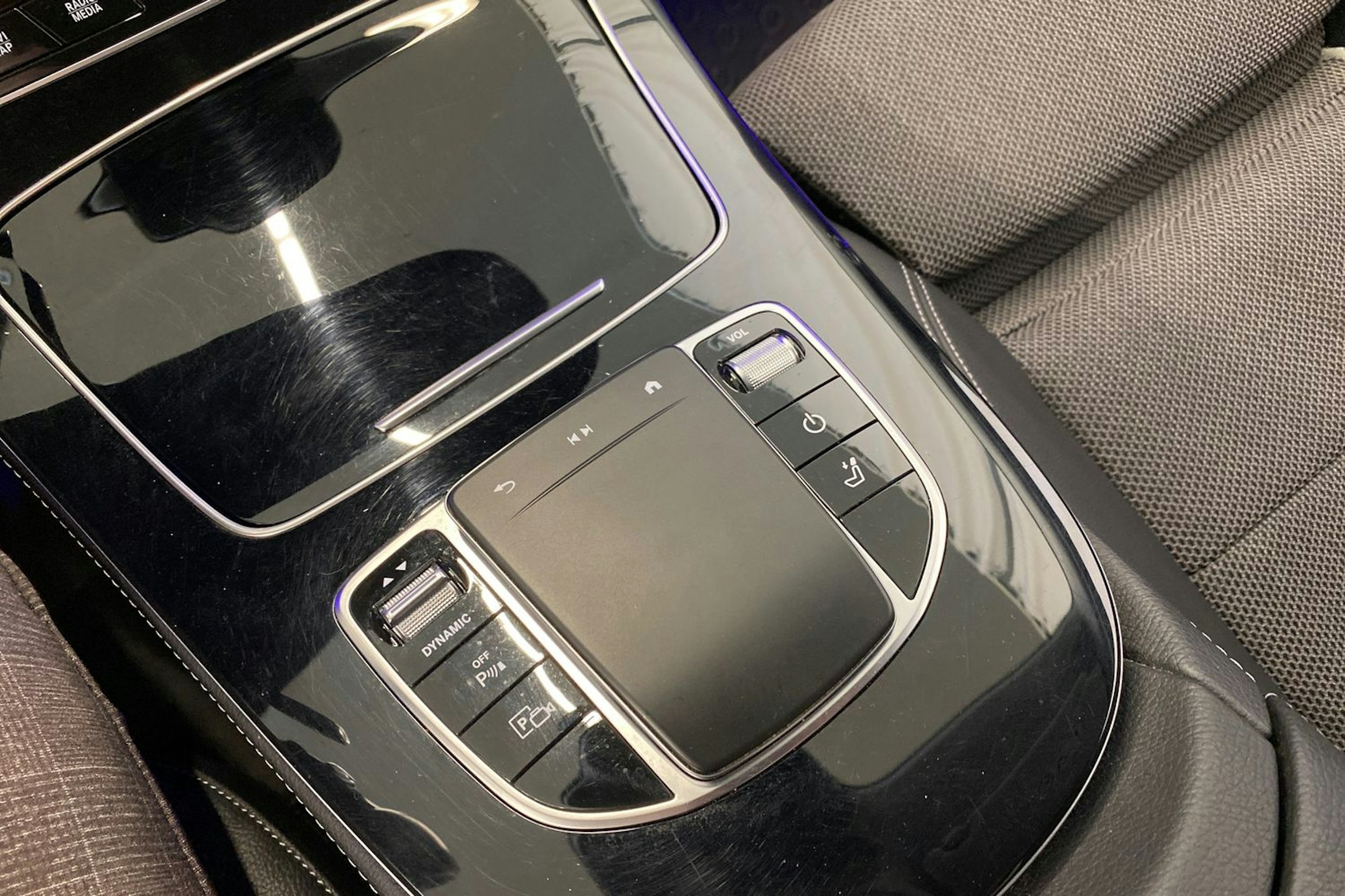 met. harmaa Mercedes-Benz E 2021 kuva 31.