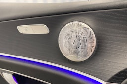 met. harmaa Mercedes-Benz E 2021 kuva 32.
