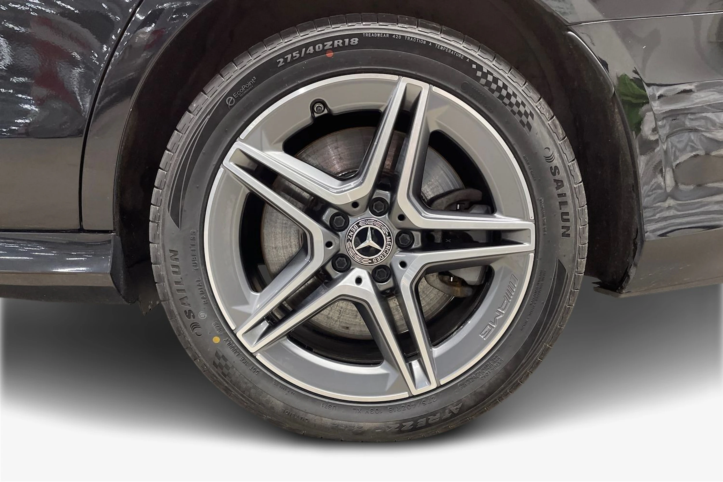 musta Mercedes-Benz E 2021 kuva 9.