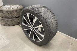 musta Mercedes-Benz E 2021 kuva 11.