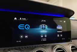 musta Mercedes-Benz E 2021 kuva 16.