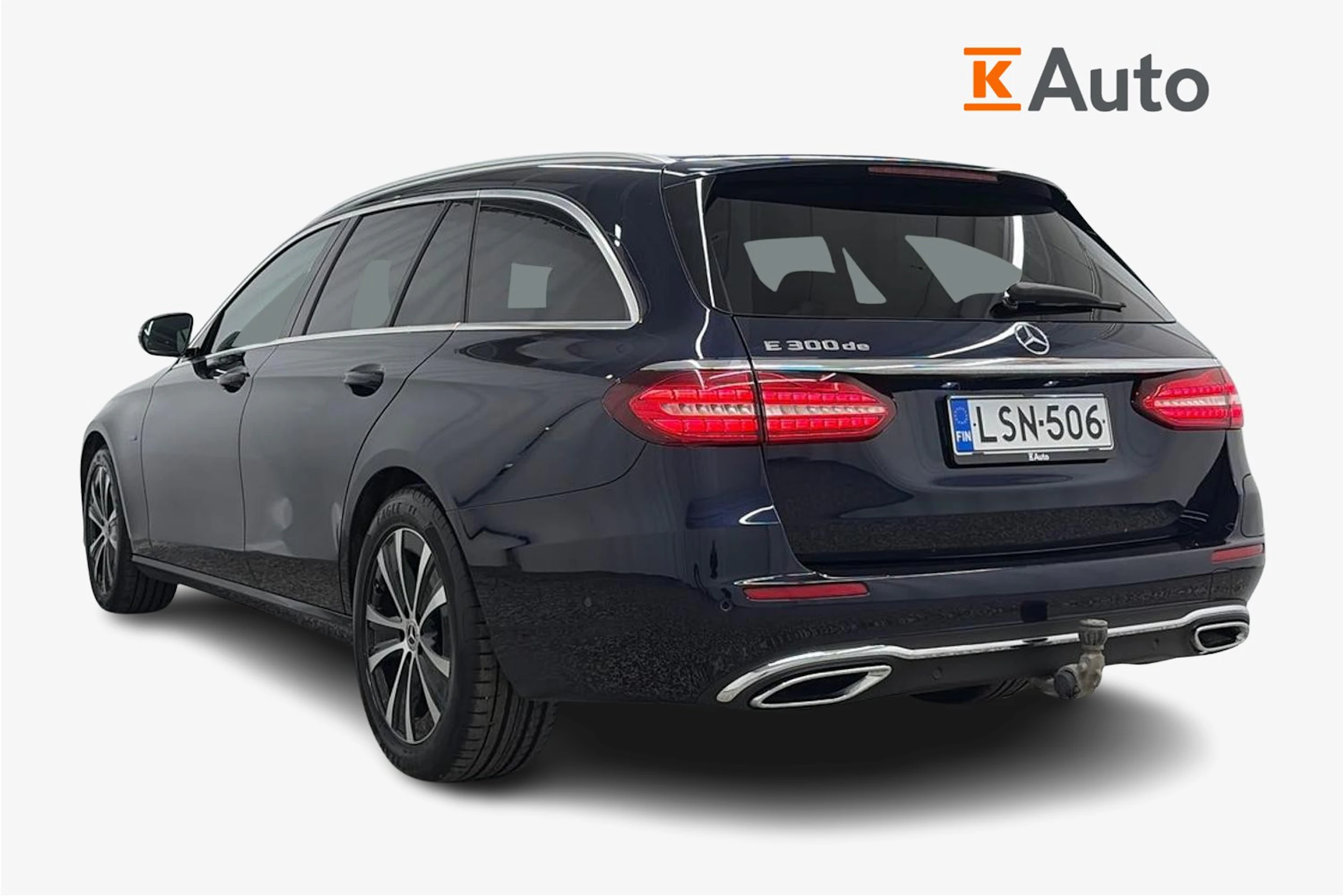 sininen Mercedes-Benz E 2021 kuva 2.