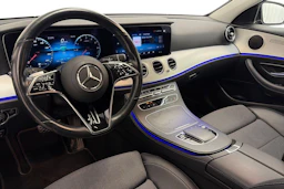 sininen Mercedes-Benz E 2021 kuva 6.