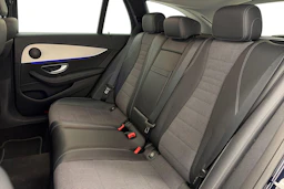 sininen Mercedes-Benz E 2021 kuva 8.