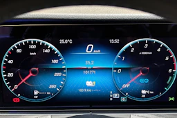 harmaa Mercedes-Benz E 2021 kuva 17.