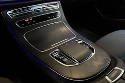 harmaa Mercedes-Benz E 2021 kuva 27.