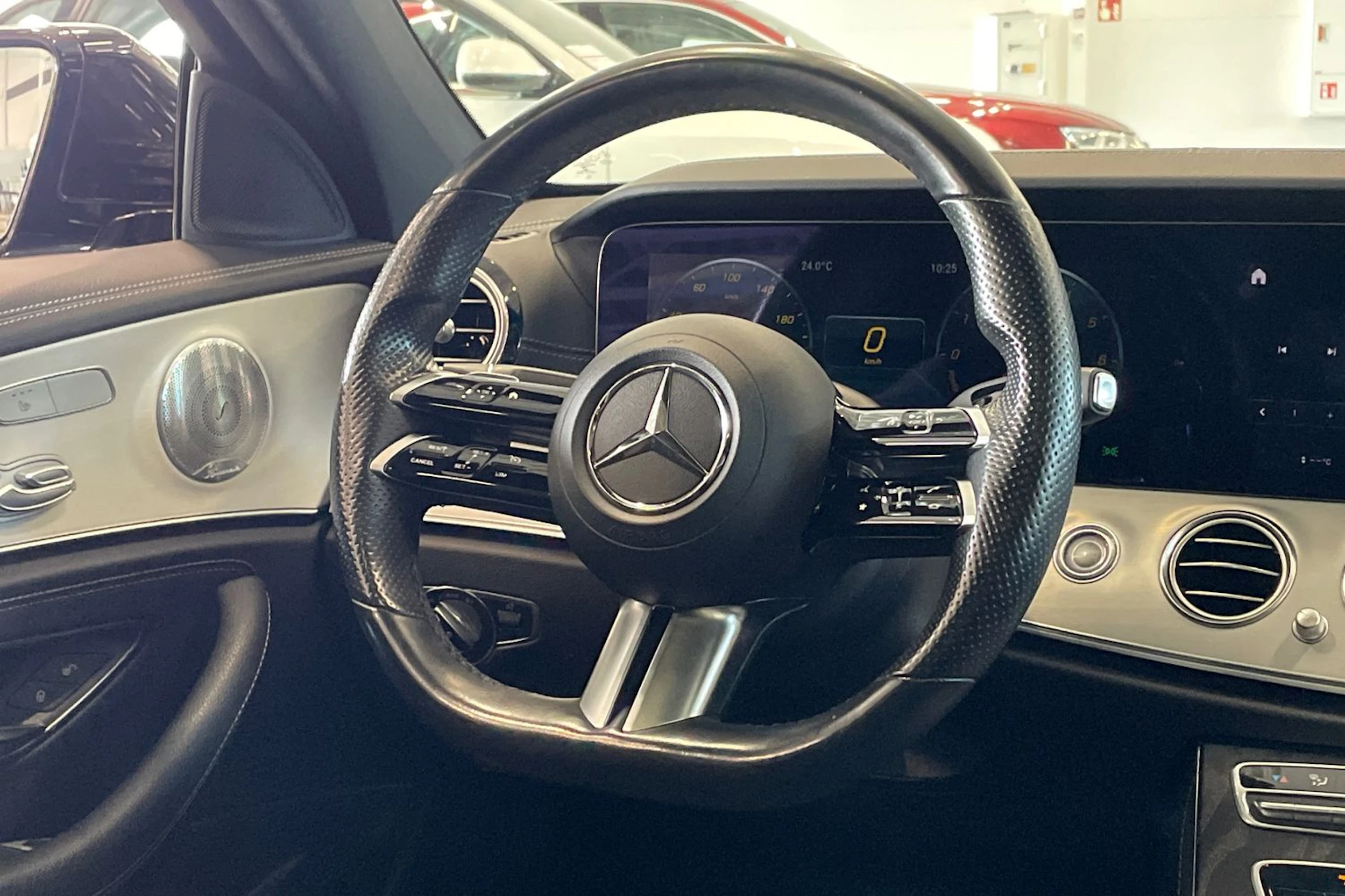 harmaa Mercedes-Benz E 2021 kuva 14.