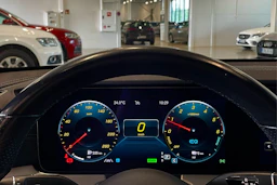 harmaa Mercedes-Benz E 2021 kuva 18.