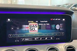 harmaa Mercedes-Benz E 2021 kuva 19.