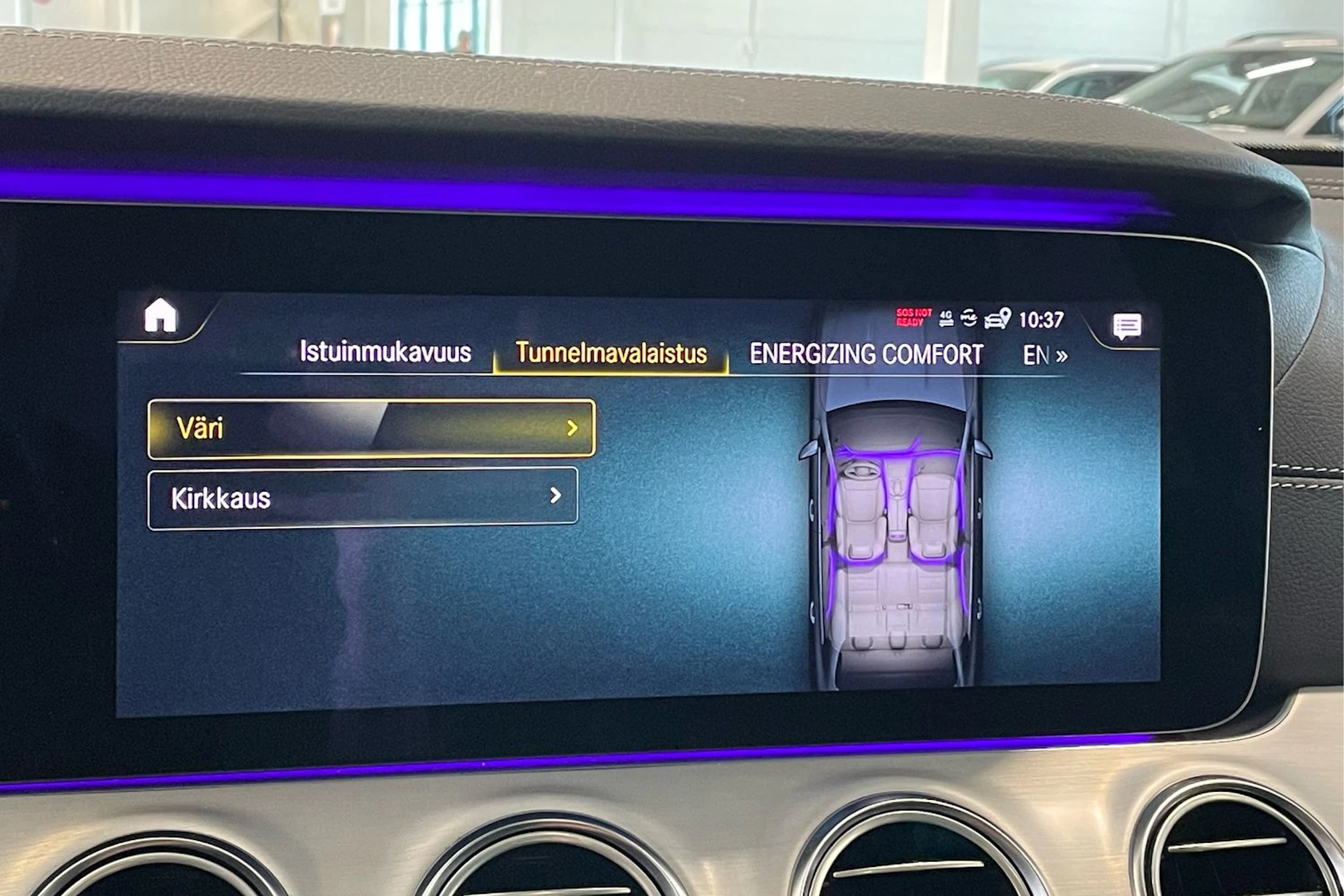 harmaa Mercedes-Benz E 2021 kuva 22.