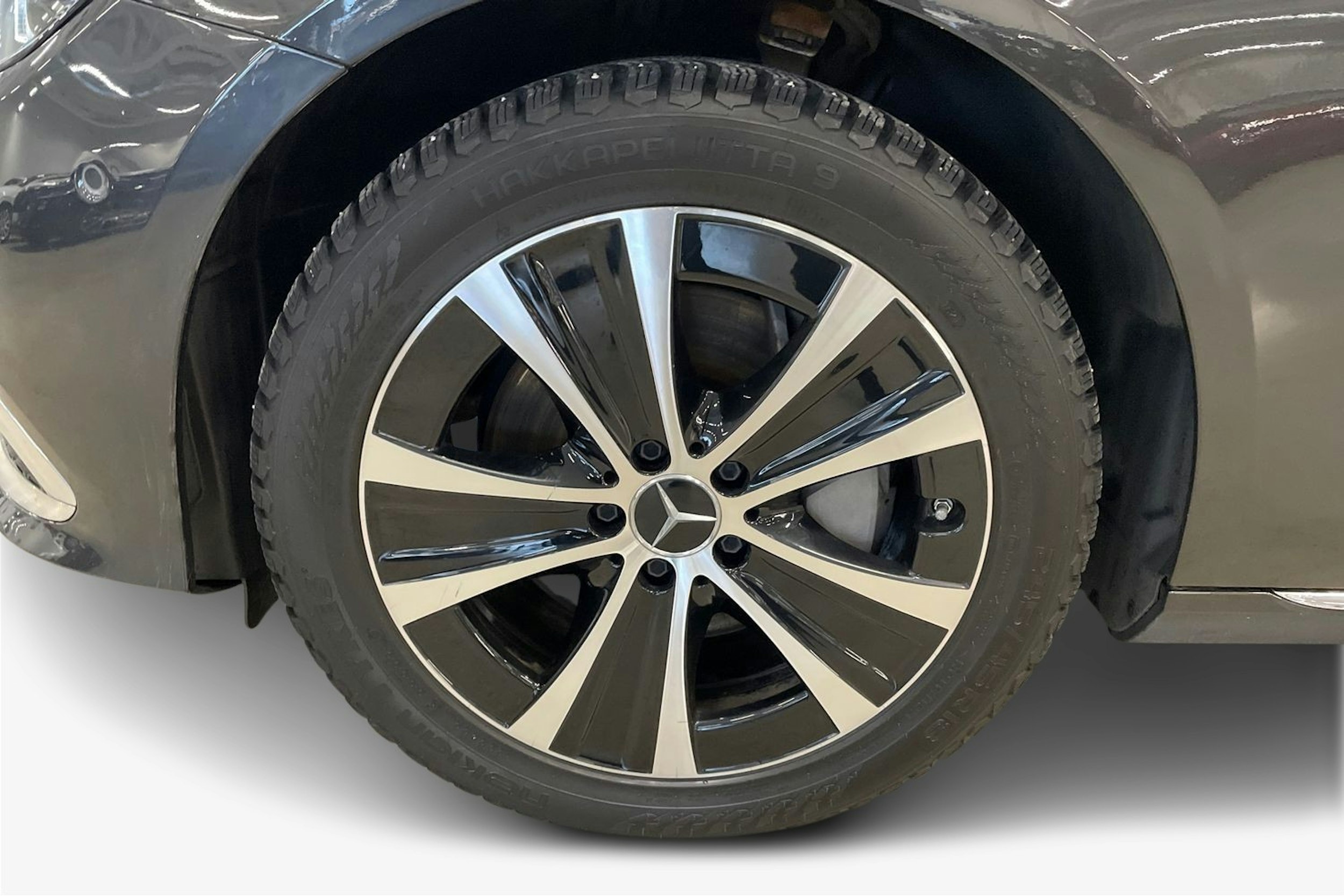 Harmaa Mercedes-Benz E 2021 kuva 11.