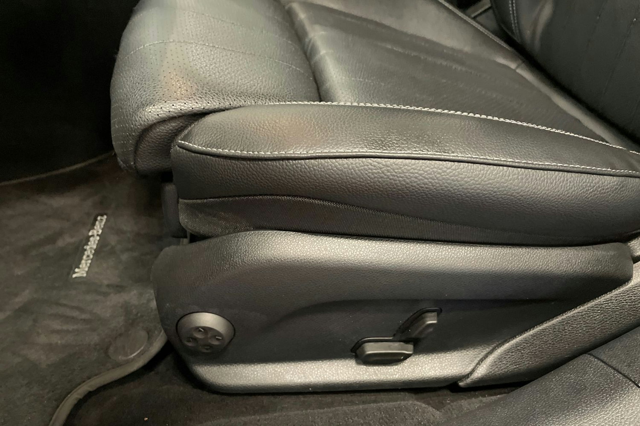 Harmaa Mercedes-Benz E 2021 kuva 15.