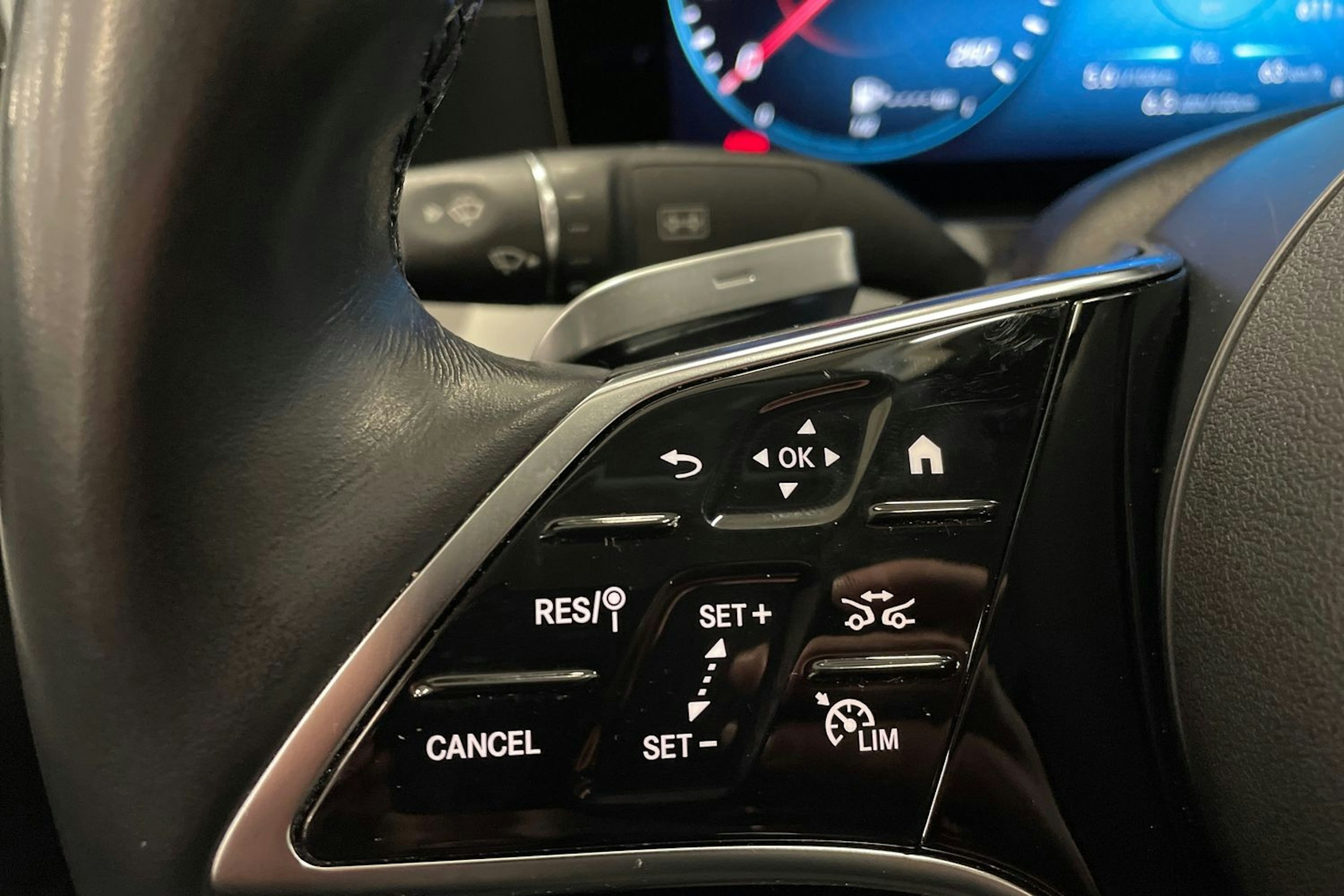 Harmaa Mercedes-Benz E 2021 kuva 20.