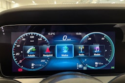 Harmaa Mercedes-Benz E 2021 kuva 22.