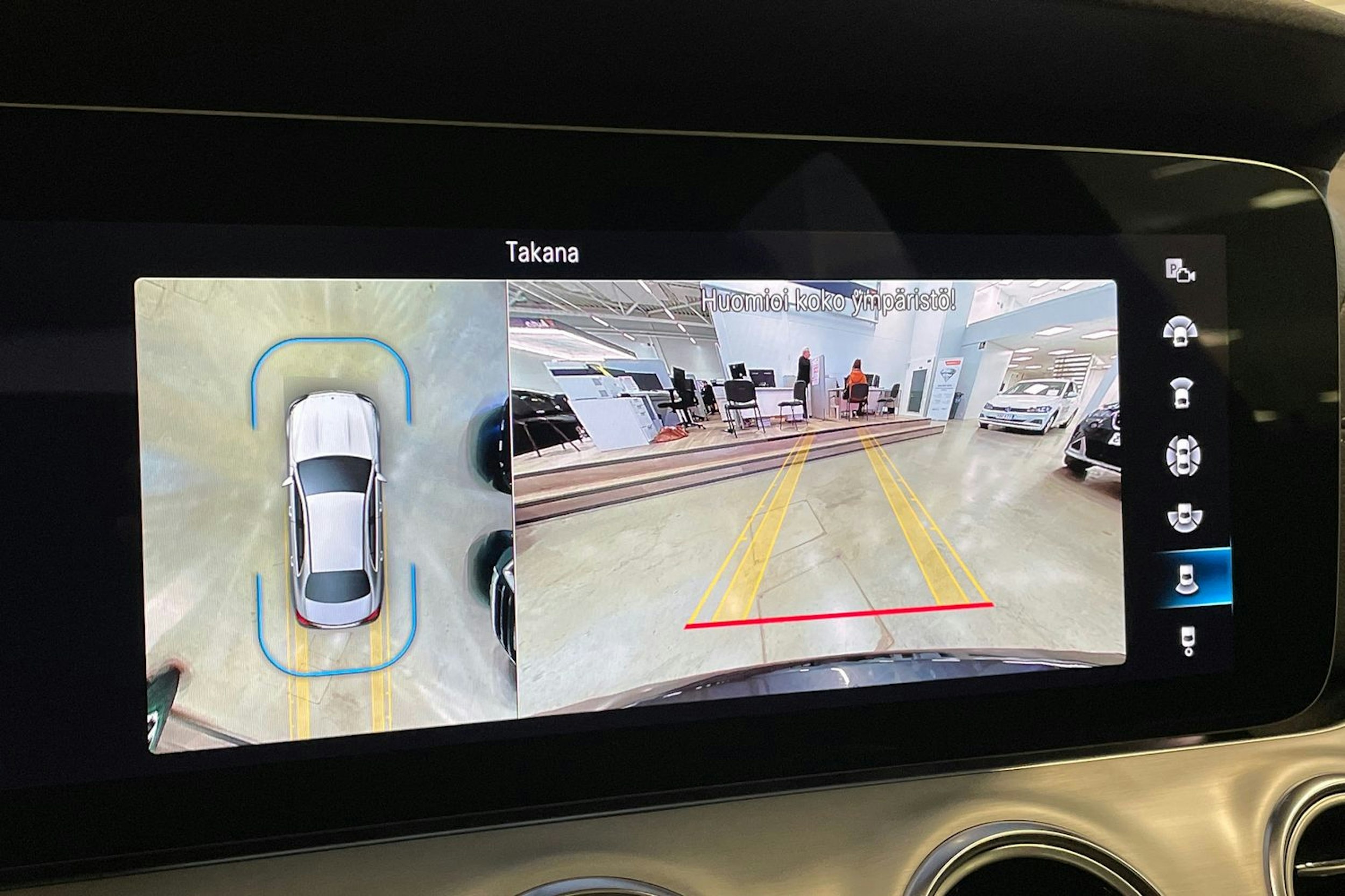 Harmaa Mercedes-Benz E 2021 kuva 24.